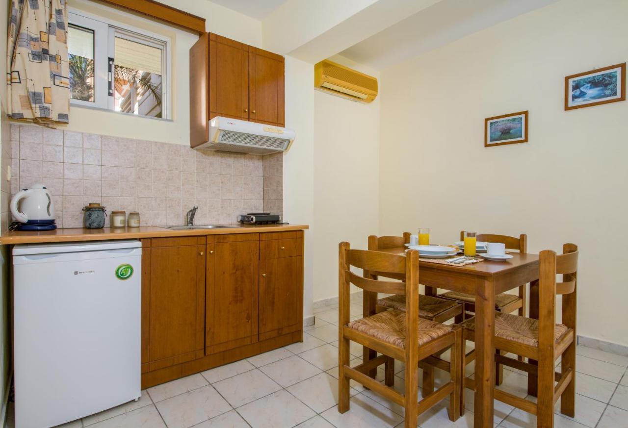 Dias Hotel Apartments Agia Marina Buitenkant foto