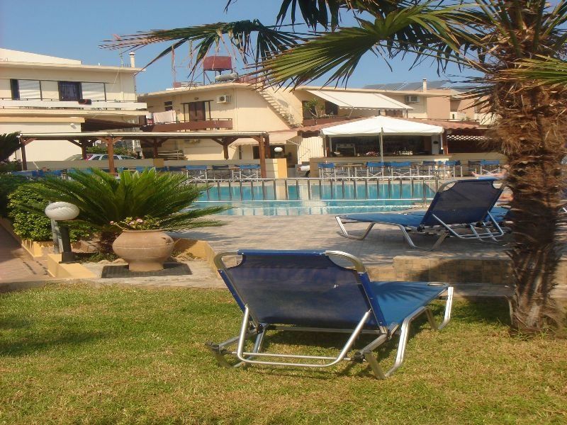 Dias Hotel Apartments Agia Marina Buitenkant foto