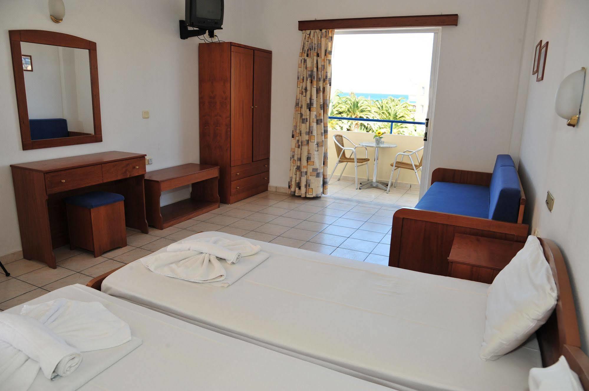 Dias Hotel Apartments Agia Marina Buitenkant foto